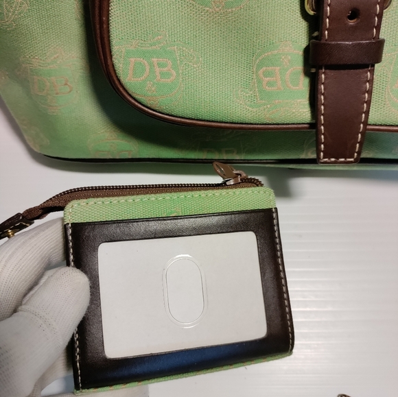 New Dooney &  Bourke 4 piece handbag set - Picture 3 of 9